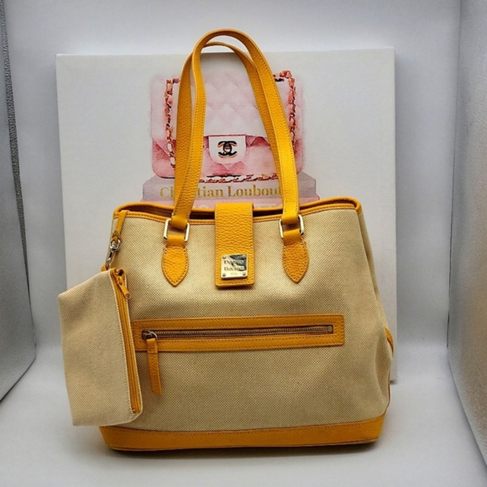 GUC. DOONEY & BOURKE